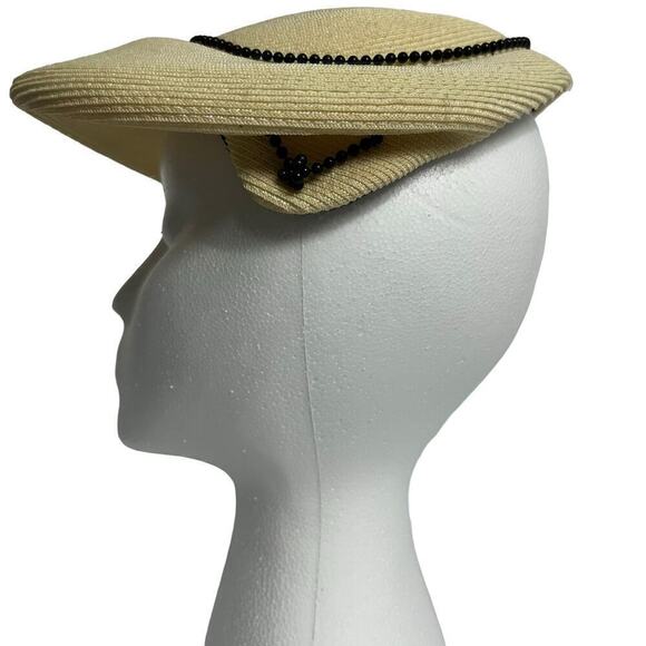 Vintage 1950\'s Screen Vogue Original Beret Style with Under Chin Tie Net main image 11